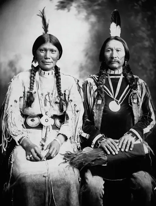 Framed Print : Plateau Indian Couple Framed Print : Plateau Indian Couple