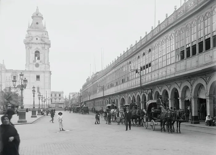 Framed Print : Plaza de Armas Framed Print : Plaza de Armas
