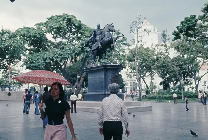Framed Print : Plaza Bolivar, Caracas