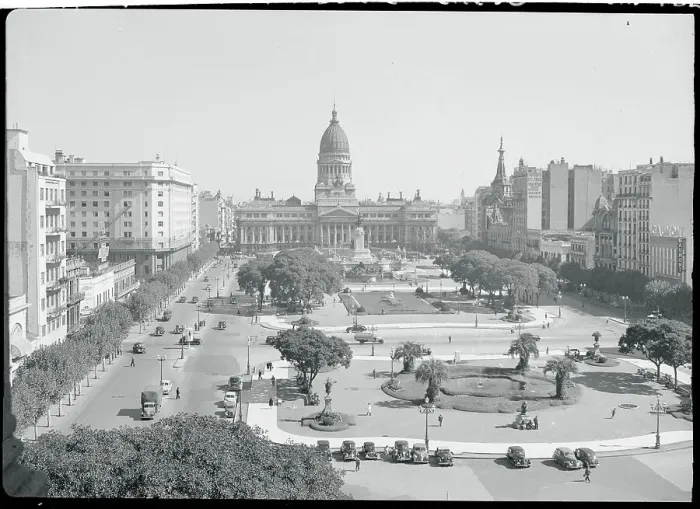 Framed Print : Plaza del Congreso Framed Print : Plaza del Congreso