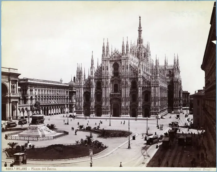 Framed Print : Plaza Del Duomo And Milan Cathedral Framed Print : Plaza Del Duomo And Milan Cathedral
