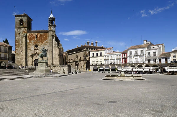 Plaza Mayor, city square with San Martin church, Trujillo, Extremadura, Spain, Europe