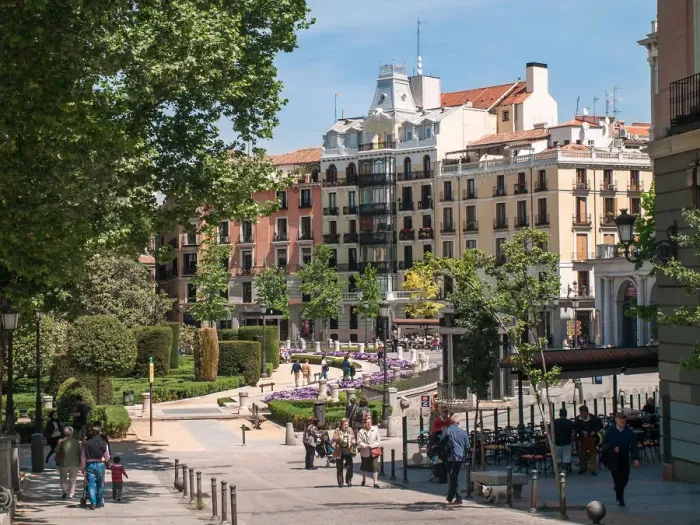 Framed Print : Plaza de Oriente square, Madrid Framed Print : Plaza de Oriente square, Madrid