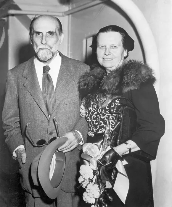 Framed Print : Poet Juan Ramon Jimenez with Wife Framed Print : Poet Juan Ramon Jimenez with Wife