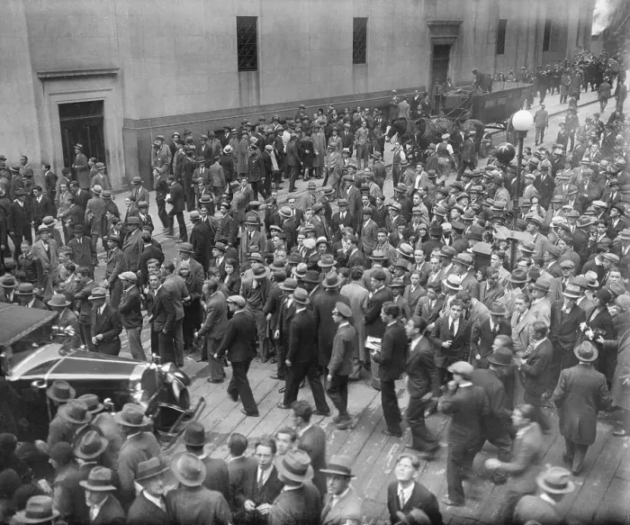 Framed Print : Police Attempt To Disperse Wall St.Crowd