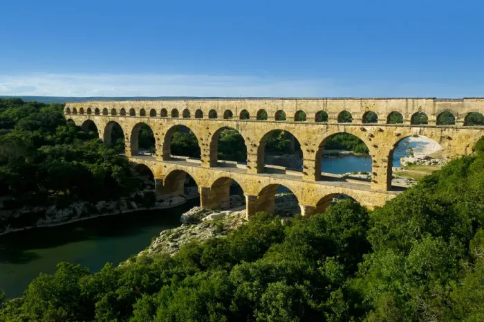 Framed Print : Pont Du Gard, Roman Bridge, Nimes, France Framed Print : Pont Du Gard, Roman Bridge, Nimes, France