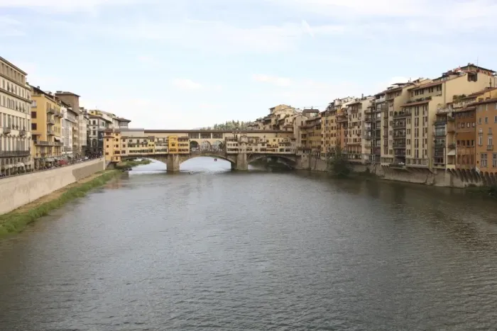 Framed Print : Ponte Vecchio and Arno River, Florence, Italy Framed Print : Ponte Vecchio and Arno River, Florence, Italy