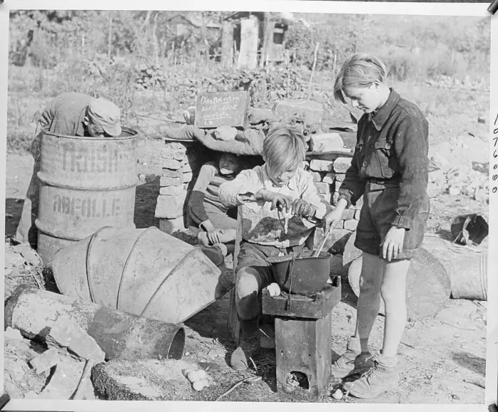 Framed Print : Poor Children Preparing Food in Garbage Area Framed Print : Poor Children Preparing Food in Garbage Area
