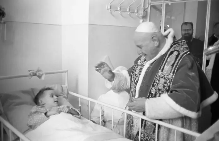 Framed Print : Pope Blesses a Young Patient Framed Print : Pope Blesses a Young Patient