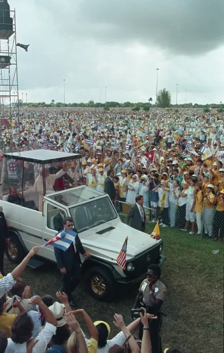 Framed Print : Pope John Paul II Arriving At Service Framed Print : Pope John Paul II Arriving At Service