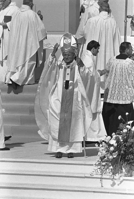 Framed Print : Pope John Paul II First Mass in Poland Framed Print : Pope John Paul II First Mass in Poland