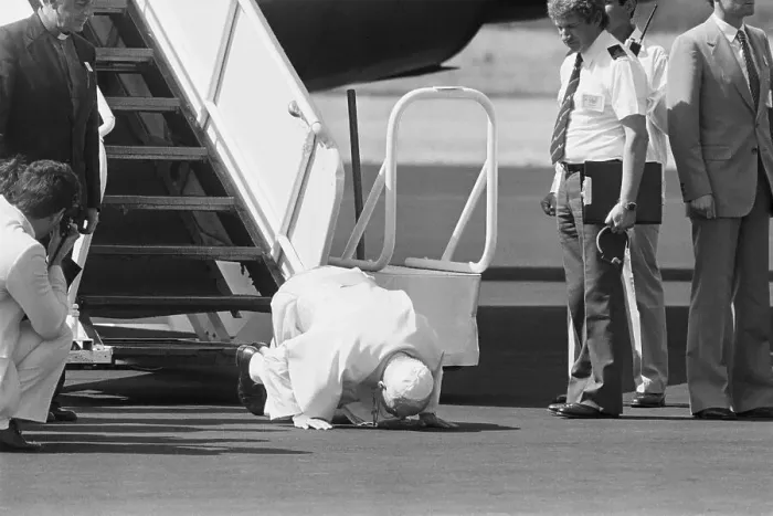 Framed Print : Pope John Paul II Kisses Ground at Managua Framed Print : Pope John Paul II Kisses Ground at Managua