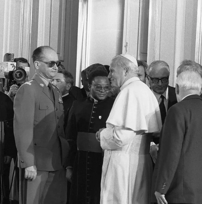 Framed Print : Pope John Paul II and Premier Wojiech Framed Print : Pope John Paul II and Premier Wojiech