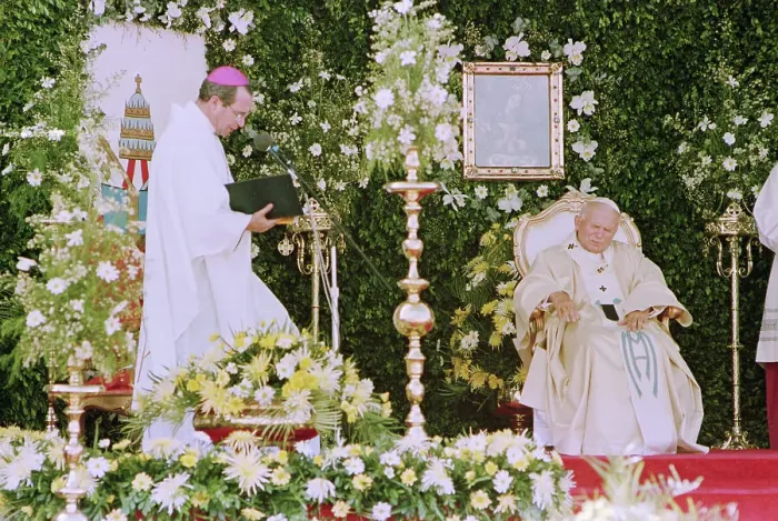 Framed Print : Pope John Paul II Seated During Mass Framed Print : Pope John Paul II Seated During Mass