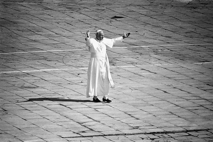 Framed Print : Pope John Paul II in Victory Square Framed Print : Pope John Paul II in Victory Square