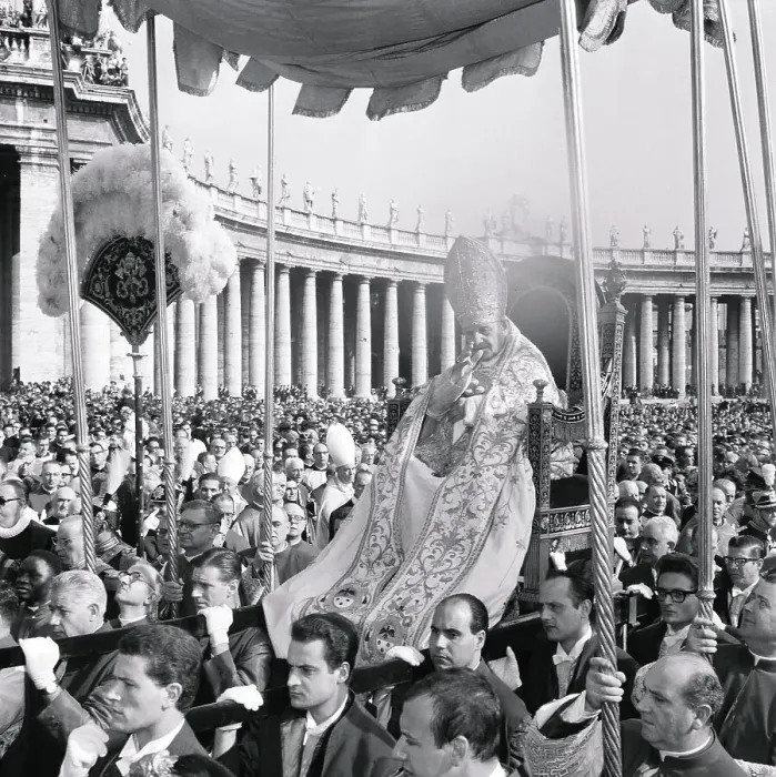 Framed Print : Pope John XXIII Being Carried in Chair Framed Print : Pope John XXIII Being Carried in Chair