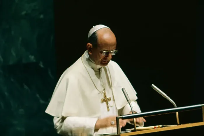 Framed Print : Pope Paul VI Delivering Address Framed Print : Pope Paul VI Delivering Address