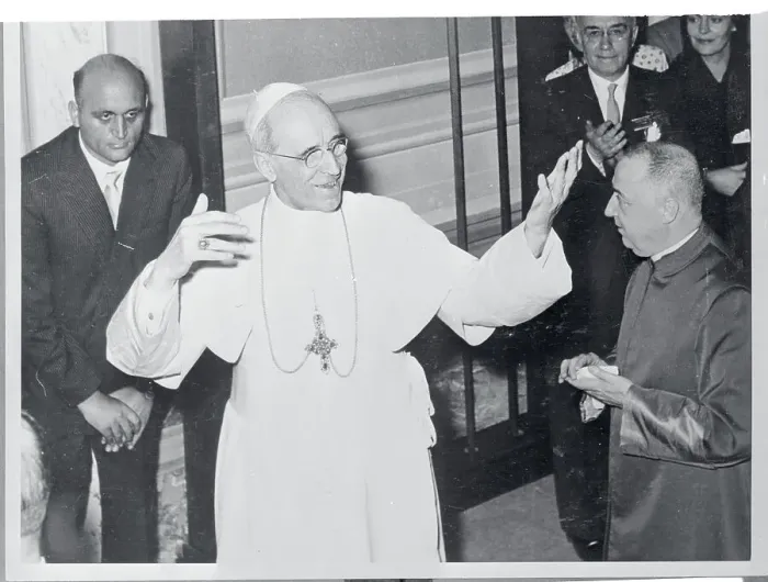 Framed Print : Pope Pius XII With Doctors Framed Print : Pope Pius XII With Doctors