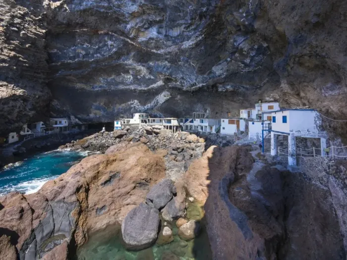 Framed Print : Poris de Candelaria, houses in a cave, rocky coast on the Camino del Poris, Pirates Cove, Tijarafe, La Palma, Canary Islands, Spain