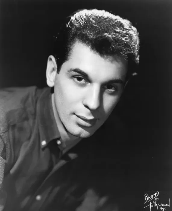 Framed Print : Portrait. NEW YORK - CIRCA 1962: Singer Freddy Cannon poses for a portait Framed Print : Portrait. NEW YORK - CIRCA 1962: Singer Freddy Cannon poses for a portait