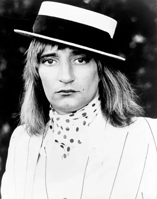 Framed Print : Portrait. CIRCA 1972: Rock singer Rod Stewart poses for a portrait in circa 1972 Framed Print : Portrait. CIRCA 1972: Rock singer Rod Stewart poses for a portrait in circa 1972