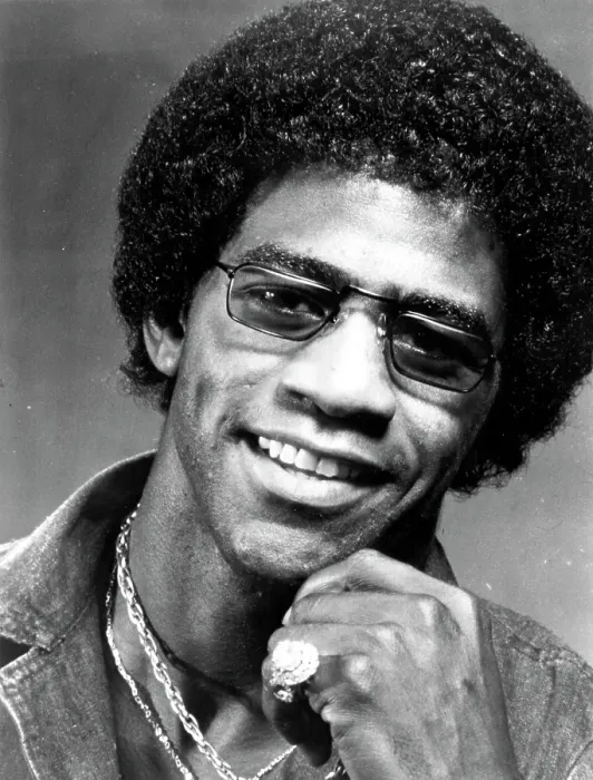 Framed Print : Portrait. CIRCA 1976: Soul singer Al Green poses for a portrait in circa 1976 Framed Print : Portrait. CIRCA 1976: Soul singer Al Green poses for a portrait in circa 1976