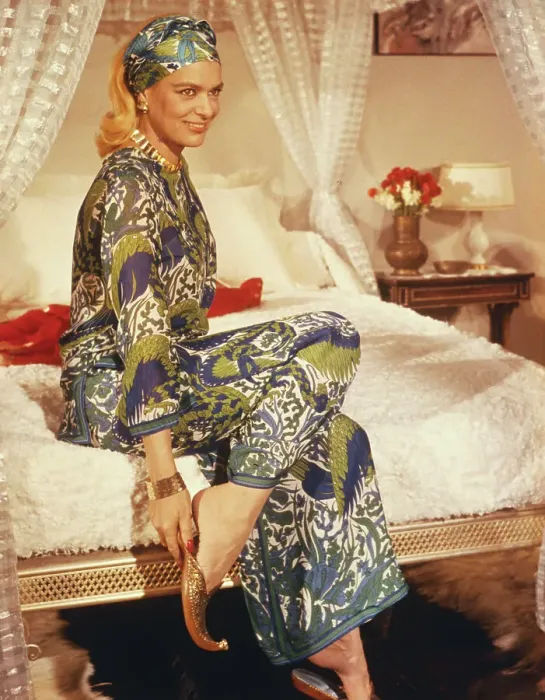 Framed Print : Portrait of Actress Melina Mercouri Framed Print : Portrait of Actress Melina Mercouri