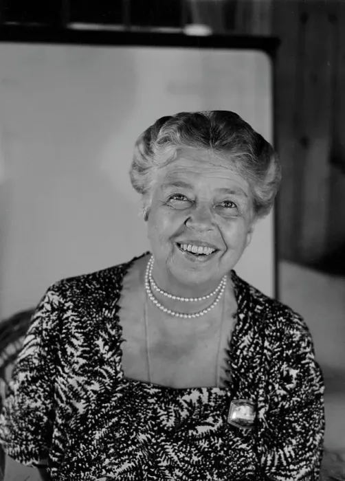 Framed Print : Portrait of Anna Eleanor Roosevelt Framed Print : Portrait of Anna Eleanor Roosevelt