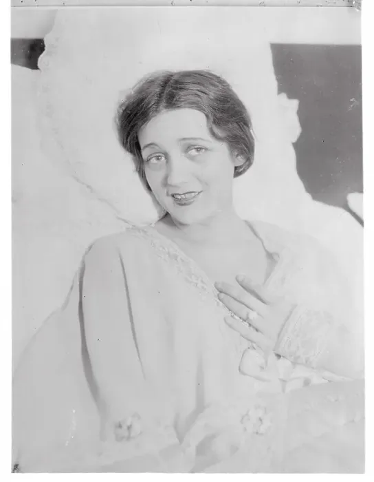 Framed Print : Portrait of Barbara La Marr Framed Print : Portrait of Barbara La Marr