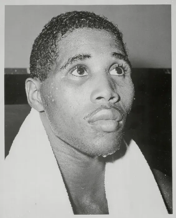 Framed Print : Portrait of Boxing Champ Ismael Luguna Framed Print : Portrait of Boxing Champ Ismael Luguna
