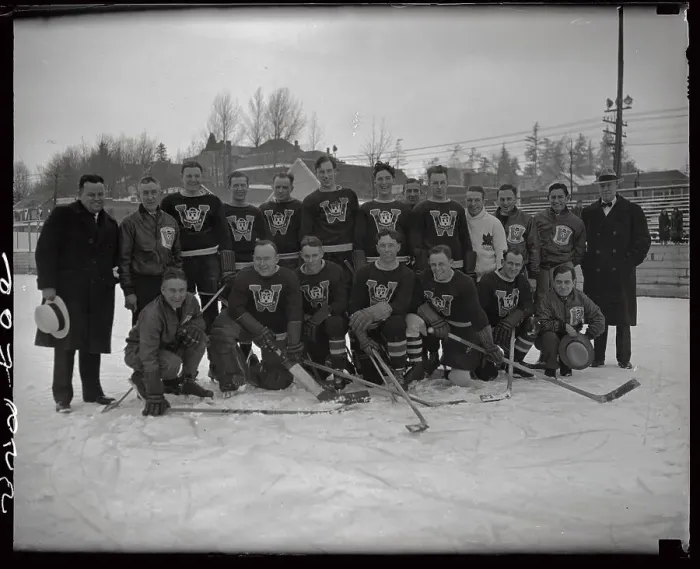 Framed Print : Portrait of Canadian Olympic Hockey Team Posing Together Framed Print : Portrait of Canadian Olympic Hockey Team Posing Together