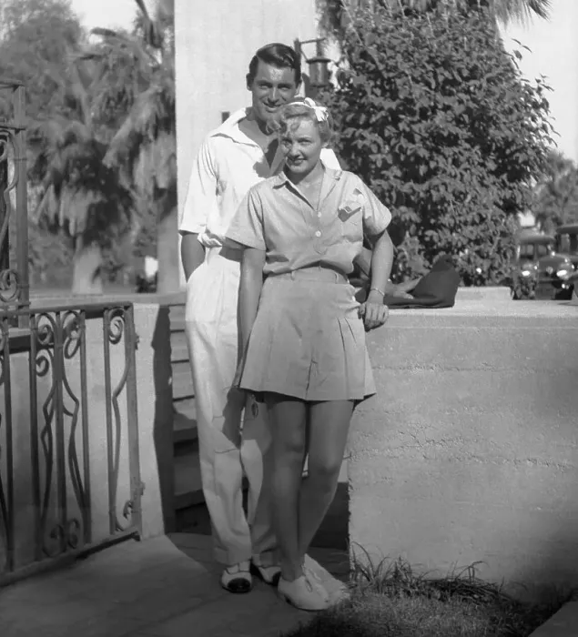 Framed Print : Portrait of Cary Grant and Virginia Cherill Framed Print : Portrait of Cary Grant and Virginia Cherill