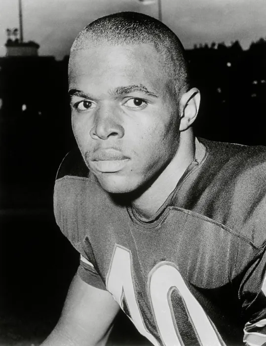 Framed Print : Portrait of Chicago Bears Gale Sayers Framed Print : Portrait of Chicago Bears Gale Sayers