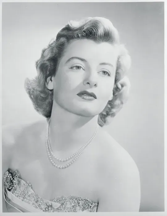 Framed Print : Portrait of Constance Ford Framed Print : Portrait of Constance Ford