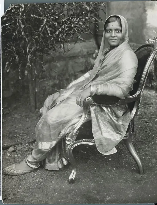 Framed Print : Portrait of Daughter of His Highness The Gaikwad of Baroda