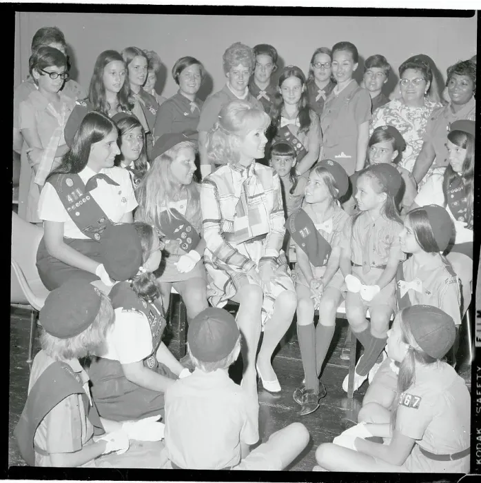 Framed Print : Portrait of Debbie Reynolds with Girl Scouts Framed Print : Portrait of Debbie Reynolds with Girl Scouts