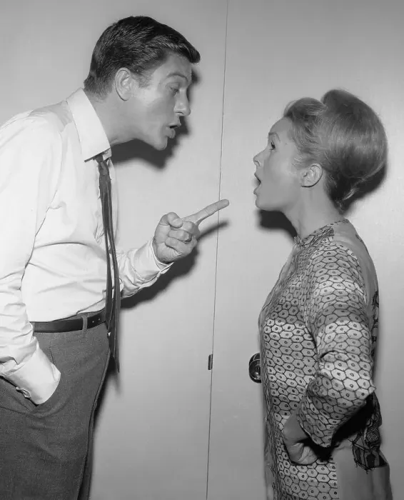Framed Print : Portrait of Dick Van Dyke and Debbie Reynolds Framed Print : Portrait of Dick Van Dyke and Debbie Reynolds