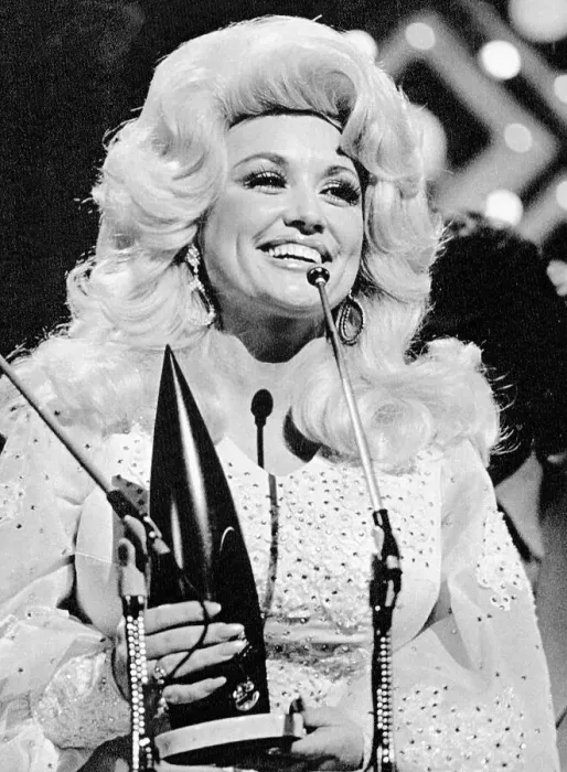 Framed Print : Portrait of Dolly Parton Framed Print : Portrait of Dolly Parton