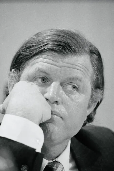 Framed Print : Portrait of Edward Kennedy Framed Print : Portrait of Edward Kennedy