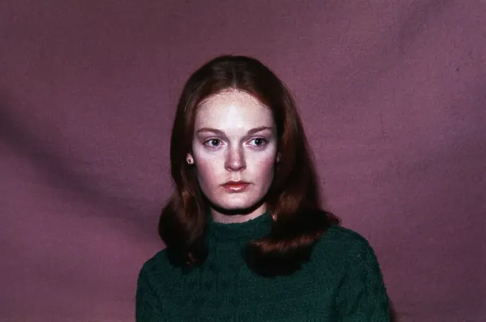 Framed Print : Portrait of Elizabeth Hartman Framed Print : Portrait of Elizabeth Hartman