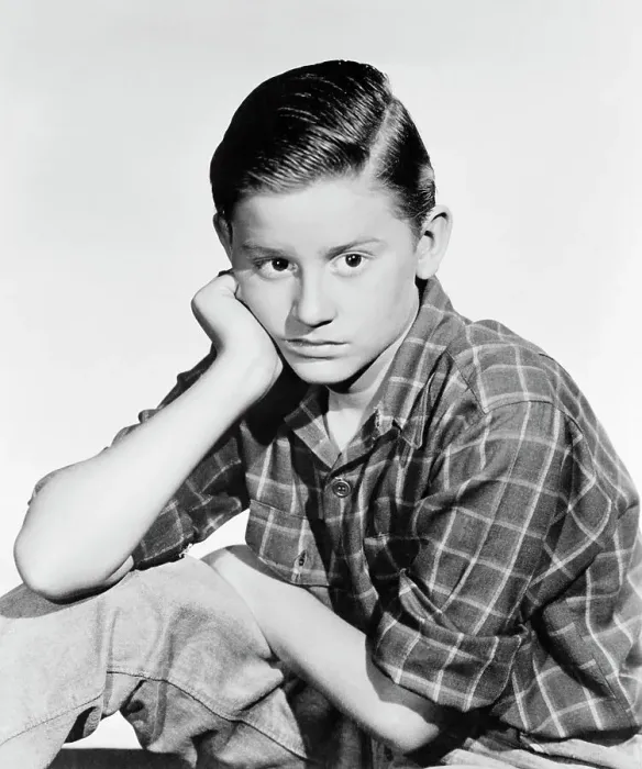 Framed Print : Portrait of English Actor Roddy McDowall Framed Print : Portrait of English Actor Roddy McDowall