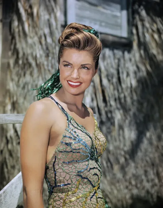 Framed Print : Portrait of Esther Williams Framed Print : Portrait of Esther Williams