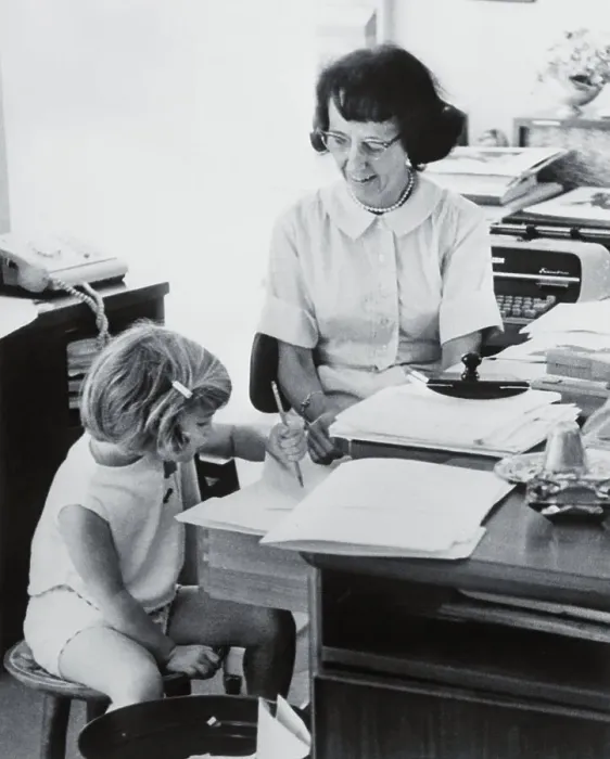 Framed Print : Portrait of Evelyn Lincoln and Caroline Kennedy