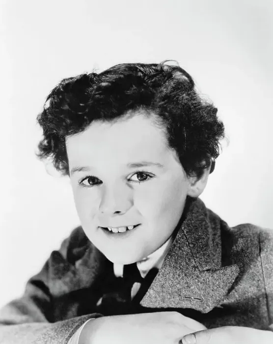 Framed Print : Portrait of Freddie Bartholomew Framed Print : Portrait of Freddie Bartholomew
