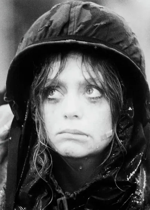 Framed Print : Portrait of Goldie Hawn Framed Print : Portrait of Goldie Hawn