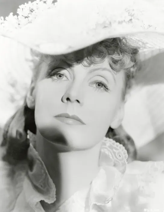Framed Print : Portrait of Greta Garbo Framed Print : Portrait of Greta Garbo