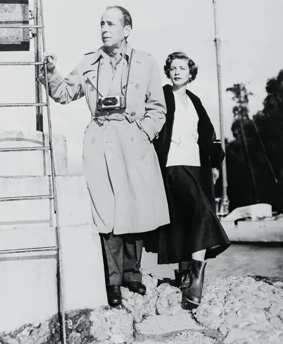 Framed Print : Portrait of Humphrey Bogart and Lauren Bacall Framed Print : Portrait of Humphrey Bogart and Lauren Bacall