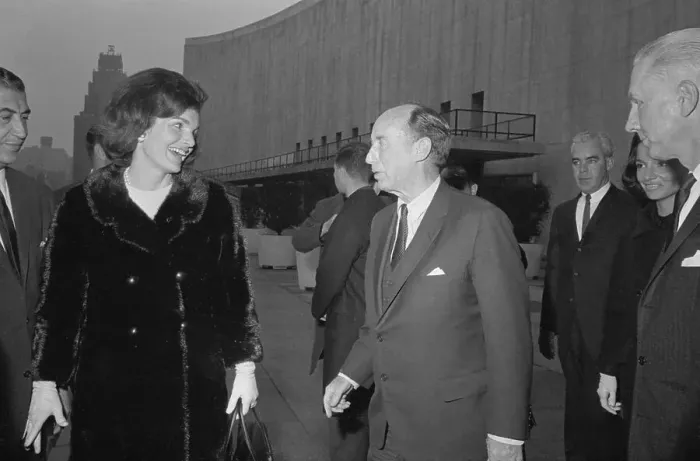 Framed Print : Portrait of Jackie Kennedy with Adlai Stevenson Framed Print : Portrait of Jackie Kennedy with Adlai Stevenson