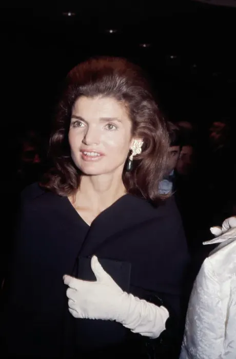 Framed Print : Portrait of Jacqueline Kennedy Onassis Framed Print : Portrait of Jacqueline Kennedy Onassis