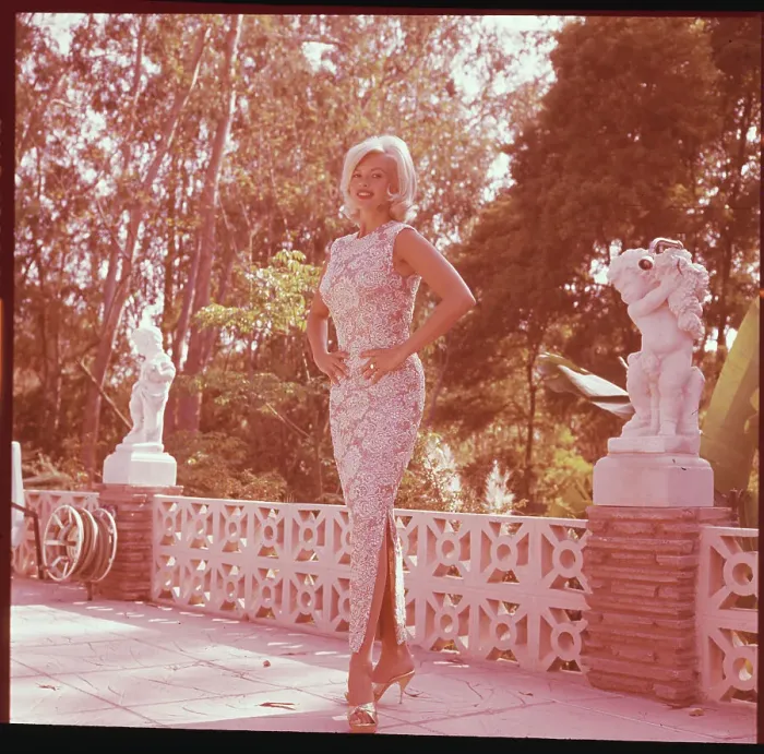 Framed Print : Portrait of Jayne Mansfield Framed Print : Portrait of Jayne Mansfield